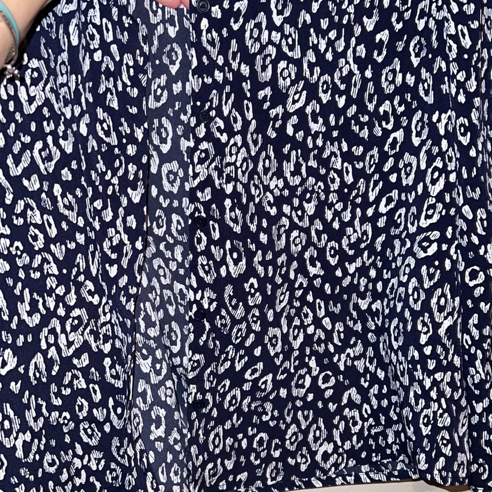 Banana Republic XS button down long sleeve shirt - Picture 9 of 11